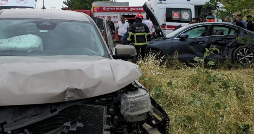 Diyarbakır'da trafik kazası: 3 yaralı