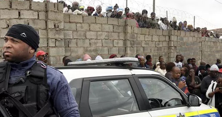 Güney Afrika'da silahlı saldırı: 8 ölü