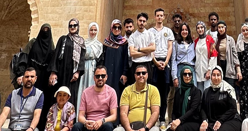 Depremzede gençler GAP turunda tarih ve kültürle buluştu
