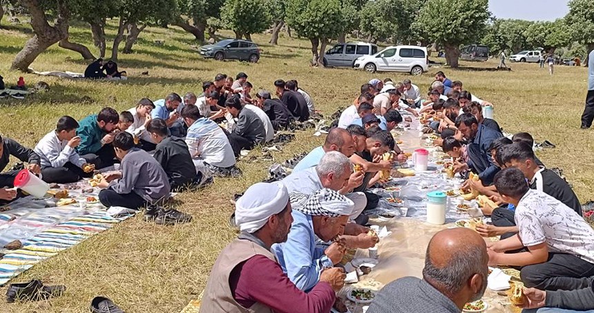 Viranşehir Peygamber Sevdalıları piknikte buluştu