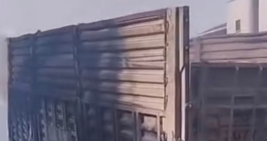 Adana'nın Ceyhan ilçesinde iki dorsede yangın çıktı