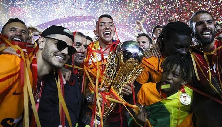 Galatasaray'ın kaç şampiyonluğu ve yıldızı var? Hangi yıllarda şampiyon oldu?