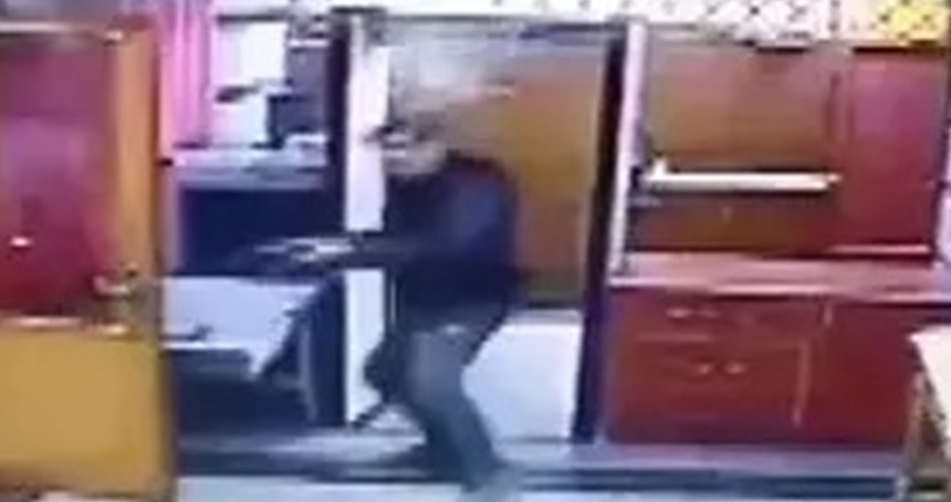 İran, elçilik saldırısı failini idam etti