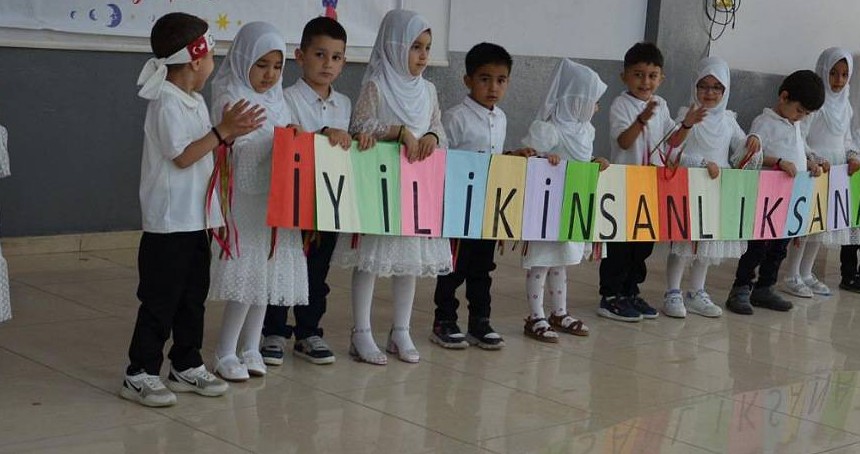 Adana'da 4-6 yaş Kur'an kursları yıl sonu programı düzenlendi