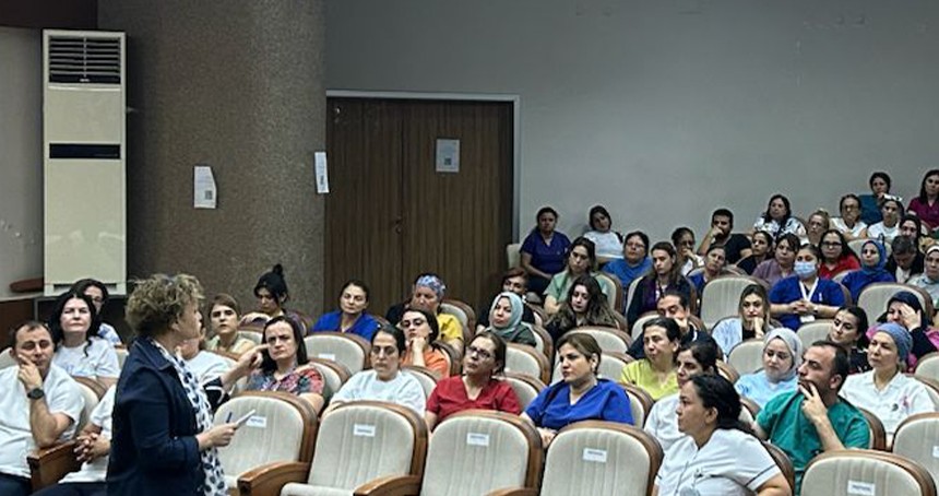Balcalı da sağlık çalışanlarına aşı eğitimi