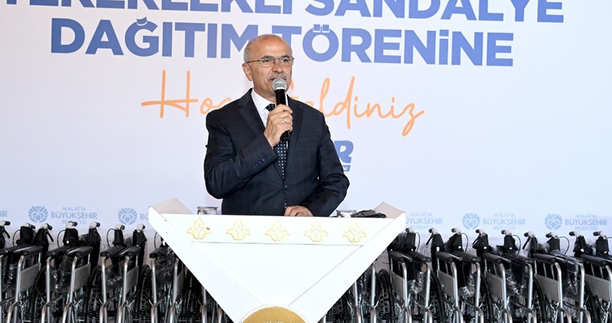 Malatya'da 200 adet tekerlekli sandalye dağıtıldı
