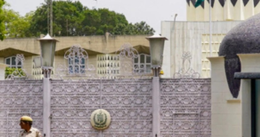 Pakistan, Hintli diplomatı sınır dışı etti