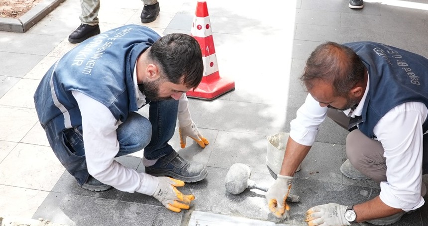Kürt alimlerin kaldırıma işlenen vecizeleri tepkilerin ardından kaldırıldı
