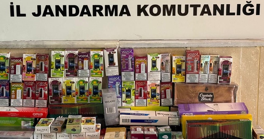 Sosyal medya üzerinden dolandırıcılık yaptıkları tespit edilen 8 kişi yakalandı