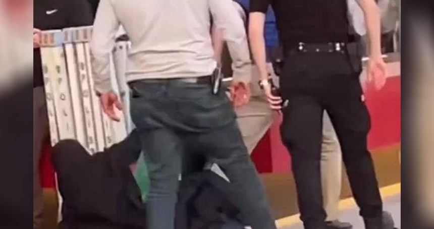 Ankara’da siyonist elçilik önünde protesto yapan kadınlara polisten sert müdahale