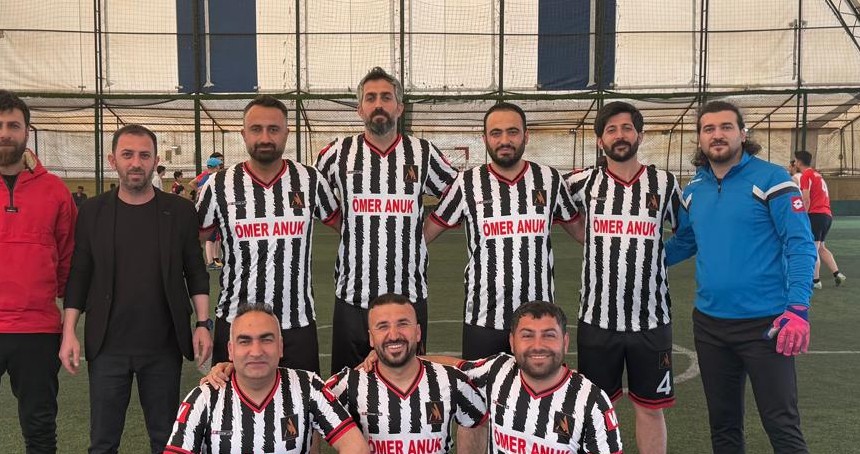 Ömer Anuk’tan Kızıltepe’deki Okullar Arası Futbol Turnuvasına Destek