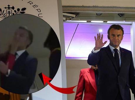 Tüm dünya bu görüntüyü konuşuyor? Macron eşinden tokat mı yedi?