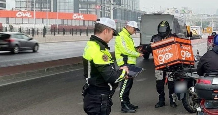 Bursa'da trafik denetimlerinde 23 bin araç sürücüsüne ceza kesildi