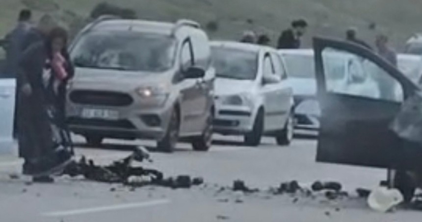 Elazığ’da feci kaza: 1 ölü, 2 yaralı
