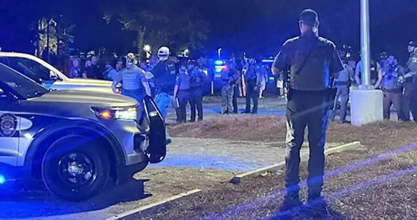 ABD'de silahlı saldırı: 1 şahıs tarafından AVM'de 5 kişi vuruldu