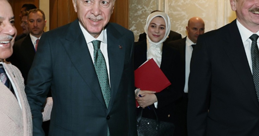 Cumhurbaşkanı Erdoğan, Türkiye-Azerbaycan-Pakistan Üçlü Zirvesi'ne katıldı