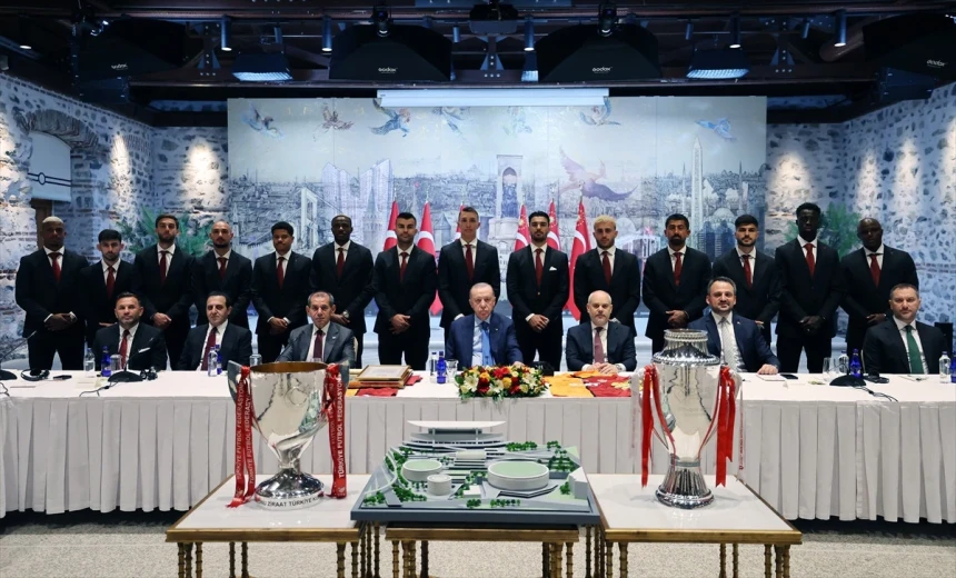 Cumhurbaşkanı Erdoğan, Şampiyon Galatasaray'ı kabul etti