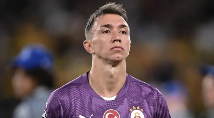 Galatasaray'ın kaptanı Muslera, Galatsaray'dan ayrılıyor mu? Neden ayrılıyor?