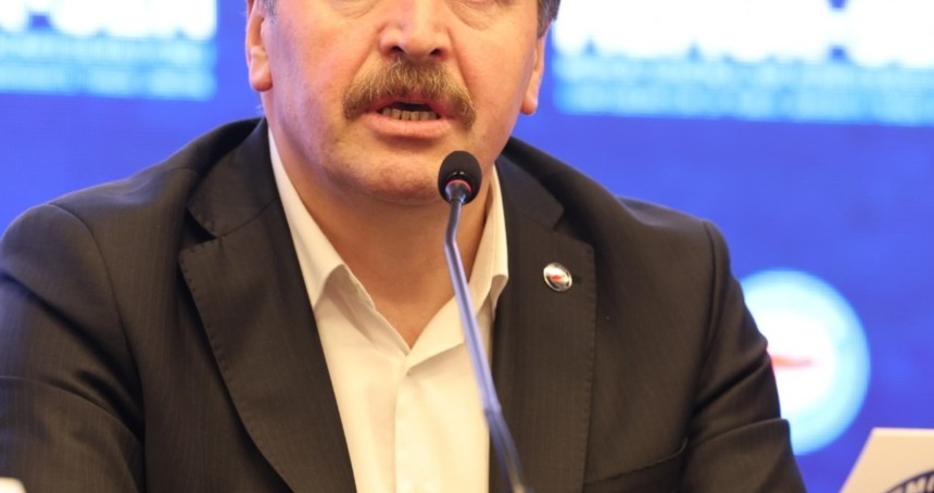 Memur-Sen: Koruyucu giyim kazanımımıza müdahale edilemez!