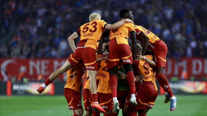 Şampiyon Galatasaray, sezonu sahasında kapatacak