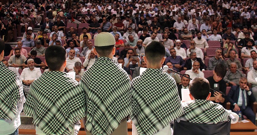 Diyarbakır'da "Kuşatmaya Direnen Yürekler" temalı program düzenlendi