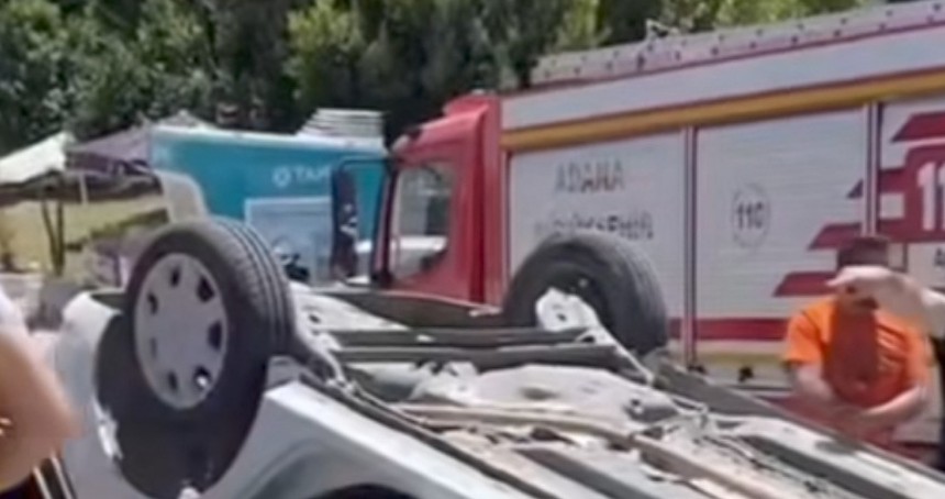 Adana'da otomobil takla attı: 2 yaralı