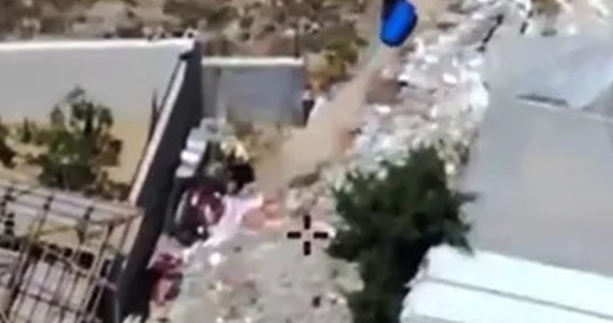 İşgalcilerin Gazze'de iki çocuğu bombaladıkları anlar görüntülendi