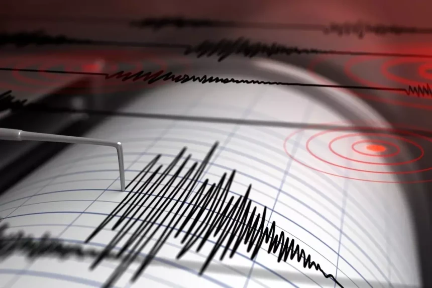 5,8 büyüklüğünde deprem! Acı haberi Bakan duyurdu