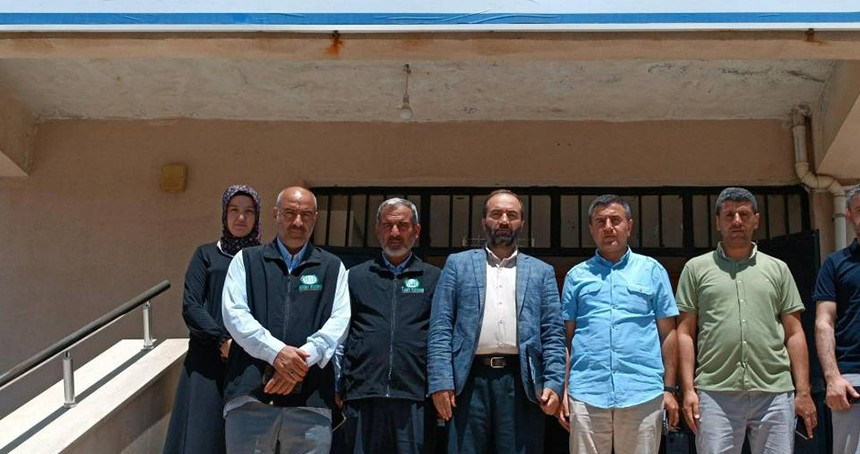 Emine hocanın çağrısına Umut Kervanı'ndan destek