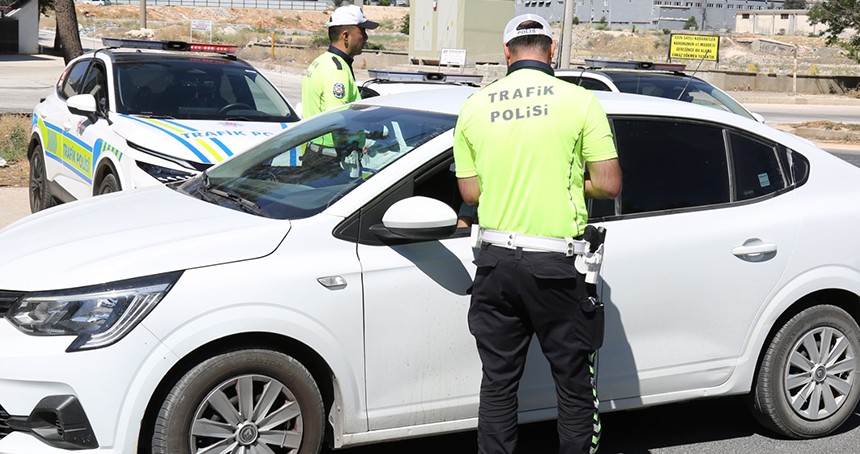 Gaziantep'te 66 bin 754 araca kural ihlalinden ceza kesildi