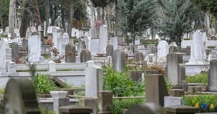 Mezarlık ziyaret saatleri: Mezarlığa en geç kaçta gidilir