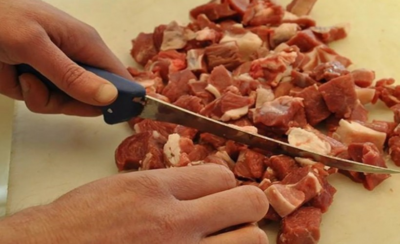 Uzmanı uyardı: Yeni kesilen et hemen tüketilmemeli!