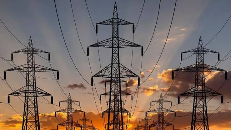 Elektrik üretimi, tüketimi geçti: En yüksek kullanım o saatlerde!
