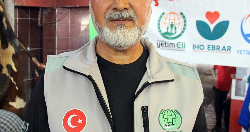 Yardım kuruluşları Diyarbakır'da kurban kesimine başladı