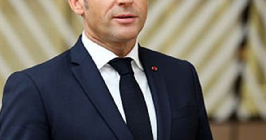 Macron, Grönland'ı ziyaret edecek