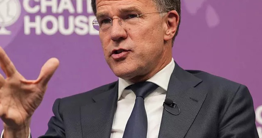 Rutte: Mühimmat bakımından bizim bir yılda ürettiğimizi Rusya 3 ayda üretiyor
