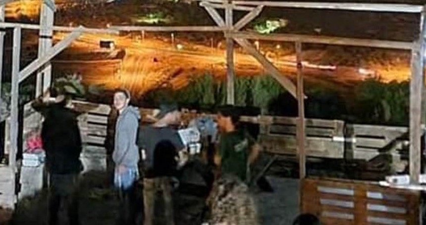 Yahudi çeteler, Ramallah’ın kuzeyinde kaçak yerleşim birimini yeniden kurdu