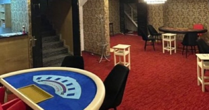 Adana'da iş yerinin bodrum katı kumarhaneye çevrildi: 5 kişi tutuklandı