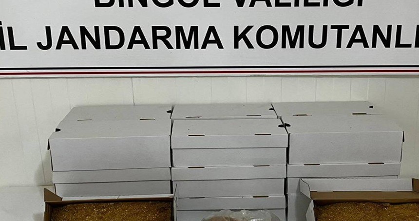 Bingöl’de yol kontrolünde 20 kilo kaçak tütün ele geçirildi