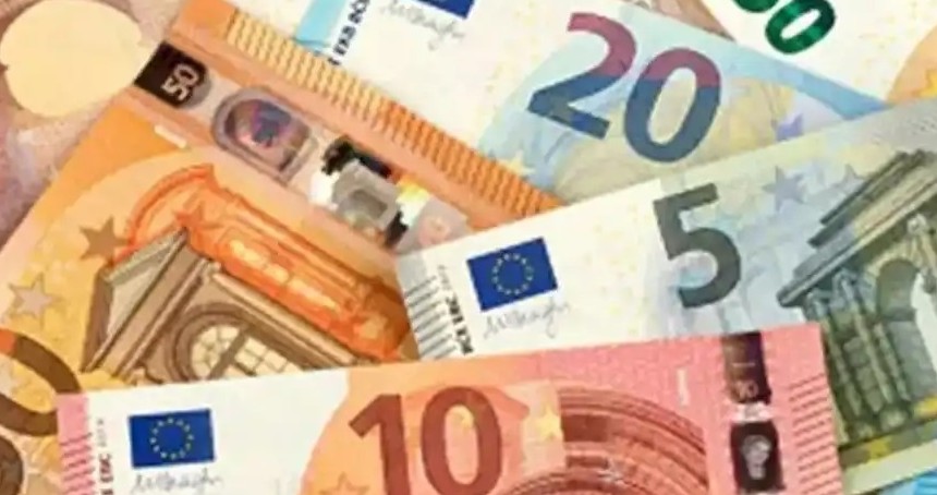 Euro'dan yeni rekor: 46 liraya göz dikti