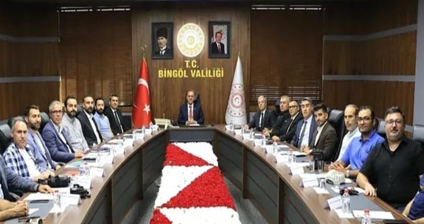 Bingöl’de deprem master planı izleme toplantısı gerçekleştirildi