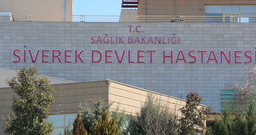 Şanlıurfa'da iki otomobil çarpıştı: 7 kişi yaralandı