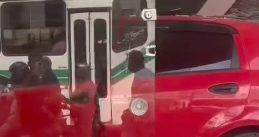 Adana'da kontrolden çıkan otomobil iş yerine daldı