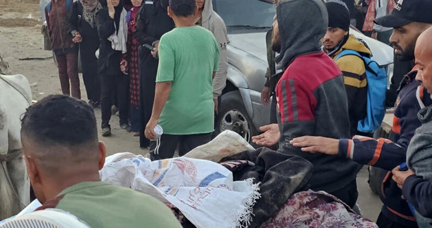 Gazze'de yardım almaya çalışan 300 kişi katledildi