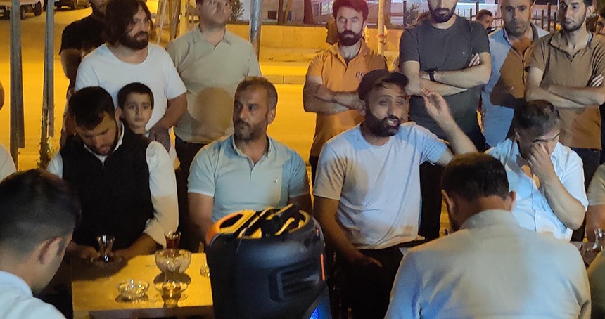 Elazığ'da, Gazze'ye giden aktivistler coşkuyla karşılandı