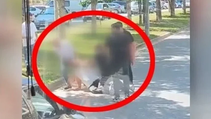Yol ortasında alacak verecek kavgası!