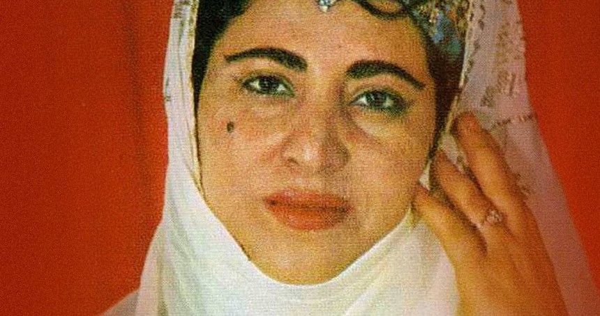 AYŞE ŞAN Aslen nerelidir? Ayşe Şan kaç kaseti var!