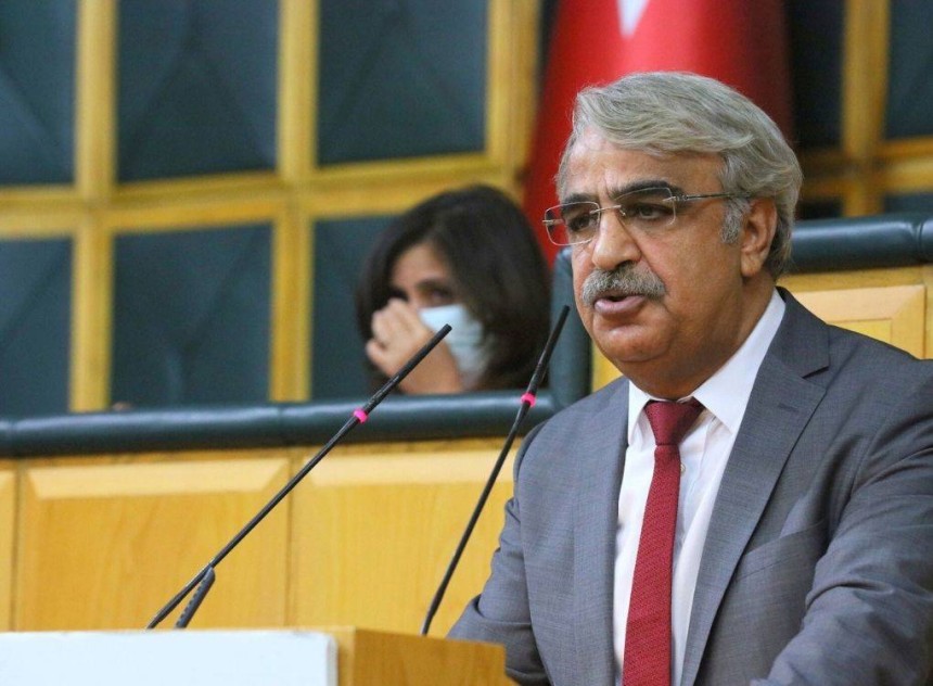 Sırrı Süreyya Önder'in yerine İmralı Heyetine atanan Mithat Sancar kimdir?