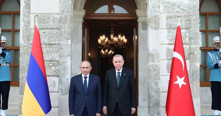 Cumhurbaşkanı Erdoğan Ermenistan Başbakanı Paşinyan'ı kabul etti