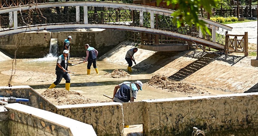 Malatya'da çevre sağlığı için temizlik çalışması
